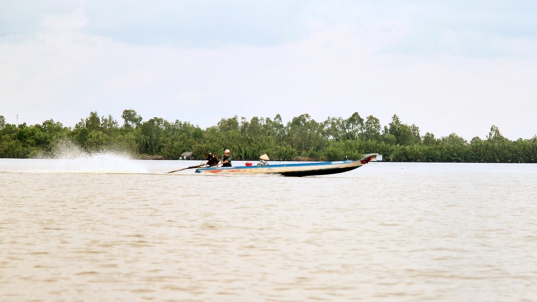 Đầm Thị Tường - "biển hồ giữa đồng bằng" điểm đến l&yacute; tưởng ở C&agrave; Mau- Ảnh 5.