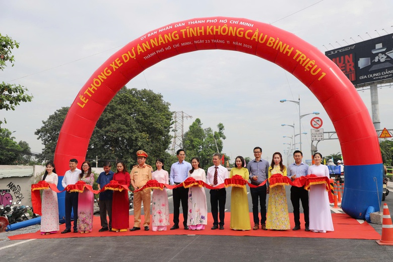 Th&ocirc;ng xe cầu B&igrave;nh Triệu 1 sau khi n&acirc;ng tĩnh kh&ocirc;ng l&ecirc;n 7m- Ảnh 3.