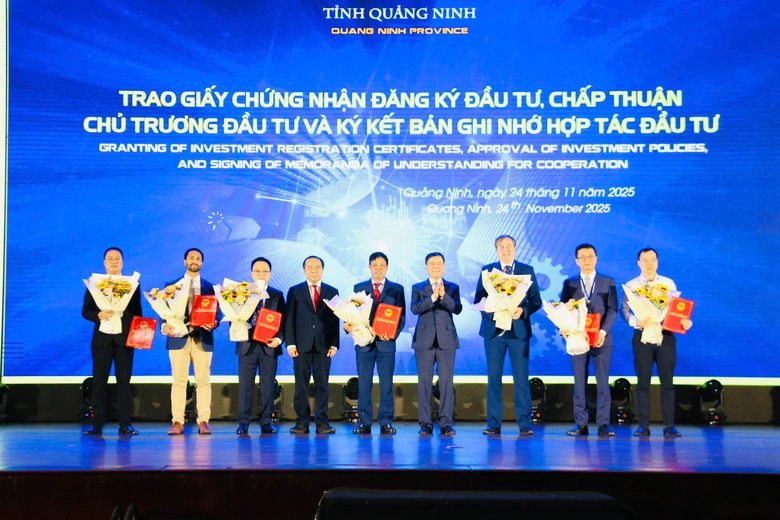 Quảng Ninh x&uacute;c tiến đầu tư ph&aacute;t triển khoa học, c&ocirc;ng nghệ v&agrave; chuyển đổi số năm 2025- Ảnh 1.