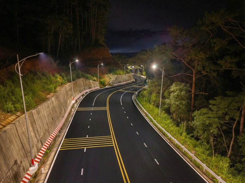 Đèo Cả hỗ trợ khắc phục thiên tai tại đèo Prenn- Ảnh 8. Đèo Cả hỗ trợ khắc phục thiên tai tại đèo Prenn- Ảnh 8.