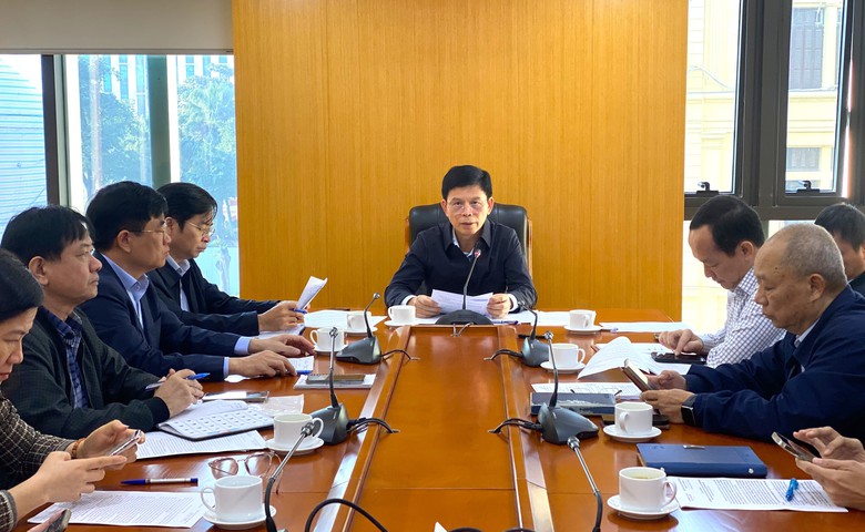 Thứ trưởng L&ecirc; Anh Tuấn: Th&ocirc;ng đường khẩn cấp, bảo đảm lưu th&ocirc;ng v&agrave; cứu trợ d&acirc;n v&ugrave;ng lũ- Ảnh 1.