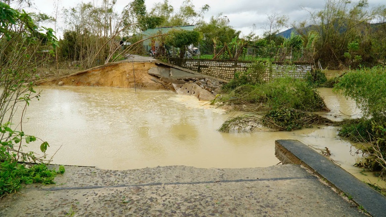 Gia Lai: Nguy cơ tái lũ, nhiều xã khẩn cấp sơ tán người dân vùng trũng- Ảnh 2. Gia Lai: Nguy cơ tái lũ, nhiều xã khẩn cấp sơ tán người dân vùng trũng- Ảnh 2.