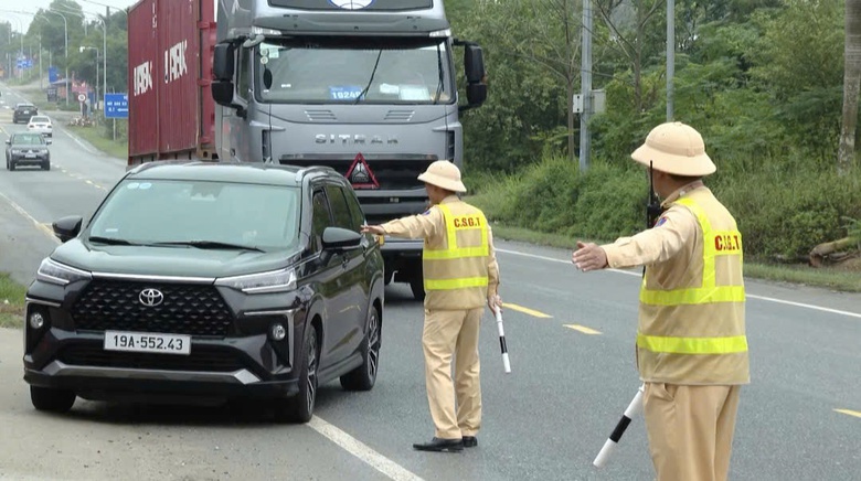 Ph&uacute; Thọ: T&iacute;ch cực n&acirc;ng cao hiệu quả luật ATGT mới- Ảnh 1.