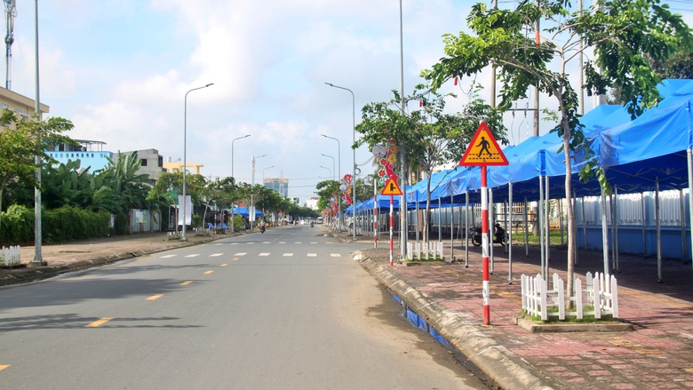 C&agrave; Mau: Di dời c&aacute;c hộ d&acirc;n khu ẩm thực, chợ đ&ecirc;m về đường H&ograve;a B&igrave;nh- Ảnh 10.