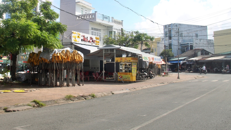 C&agrave; Mau: Di dời c&aacute;c hộ d&acirc;n khu ẩm thực, chợ đ&ecirc;m về đường H&ograve;a B&igrave;nh- Ảnh 5.