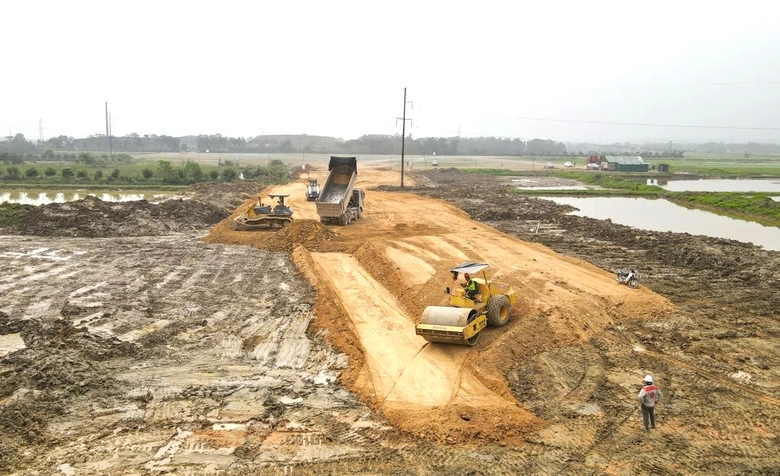 H&agrave; Tĩnh: Gỡ "n&uacute;t thắt" nguồn cung vật liệu x&acirc;y dựng, tăng tốc c&aacute;c dự &aacute;n hạ tầng trọng điểm- Ảnh 2.