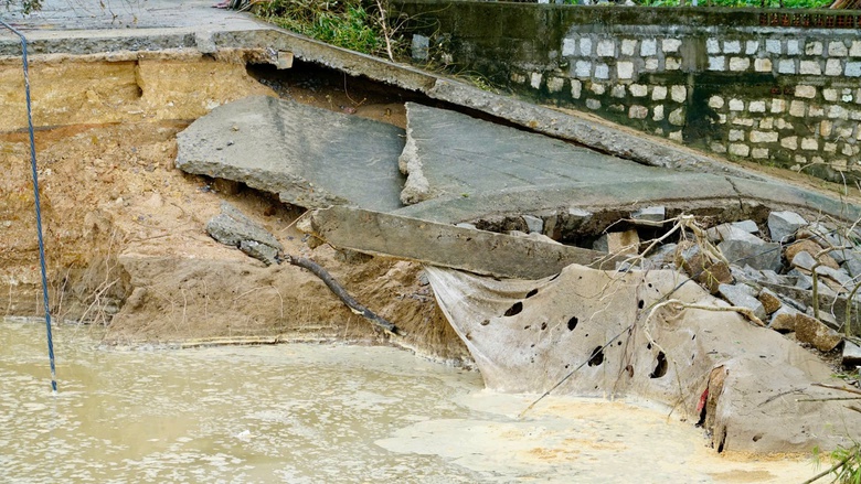 Mưa lũ gây thiệt hại hơn 1.500 tỷ đồng tại Gia Lai- Ảnh 1. Mưa lũ gây thiệt hại hơn 1.500 tỷ đồng tại Gia Lai- Ảnh 1.