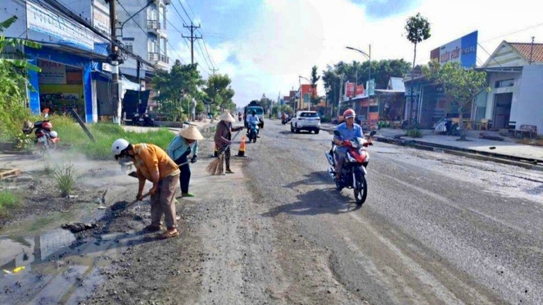 N&acirc;ng cấp quốc lộ 1 qua C&agrave; Mau sau ảnh hưởng thi&ecirc;n tai- Ảnh 4.