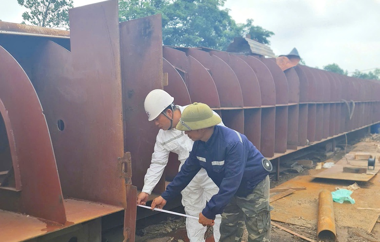 Đơn vị đăng kiểm tự quyết gi&aacute; dịch vụ kiểm định t&agrave;u thủy kh&ocirc;ng cao hơn gi&aacute; &ldquo;trần&rdquo;- Ảnh 2.
