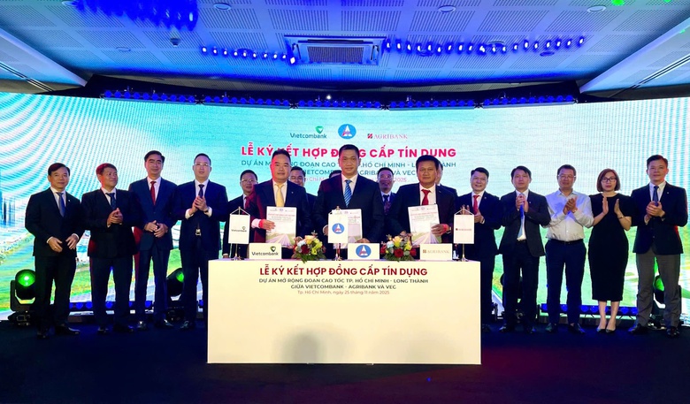 Cấp 6.750 tỷ đồng vốn tín dụng cho dự án mở rộng cao tốc TP.HCM - Long Thành- Ảnh 1. Cấp 6.750 tỷ đồng vốn tín dụng cho dự án mở rộng cao tốc TP.HCM - Long Thành- Ảnh 1.