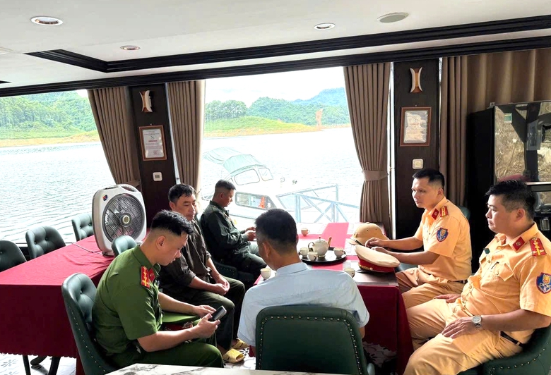 Tuy&ecirc;n Quang đảm bảo an to&agrave;n giao th&ocirc;ng, hạn chế tai nạn đường thủy- Ảnh 1.