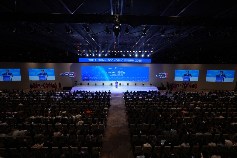 Diễn đàn Kinh tế mùa thu: Thủ tướng kêu gọi đoàn kết toàn cầu, thúc đẩy chuyển đổi số- Ảnh 2. Diễn đàn Kinh tế mùa thu: Thủ tướng kêu gọi đoàn kết toàn cầu, thúc đẩy chuyển đổi số- Ảnh 2.