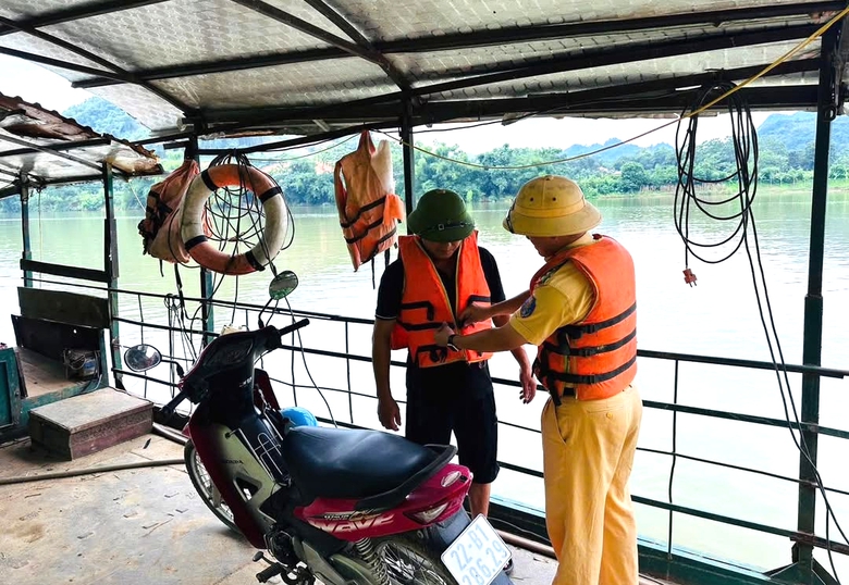 Tuy&ecirc;n Quang đảm bảo an to&agrave;n giao th&ocirc;ng, hạn chế tai nạn đường thủy- Ảnh 3.