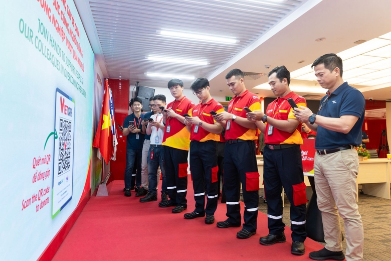 Những chuyến bay Vietjet chở đầy y&ecirc;u thương- Ảnh 6.