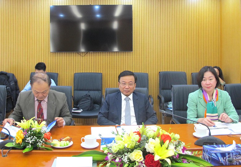 H&agrave;n Quốc mong muốn hợp t&aacute;c đầu tư, ph&aacute;t triển đường sắt đ&ocirc; thị tại Việt Nam- Ảnh 2.