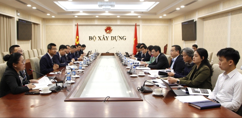 To&agrave;n cảnh buổi l&agrave;m việc giữa Bộ X&acirc;y dựng v&agrave; Tập đo&agrave;n SZSC về hợp t&aacute;c trong ph&aacute;t triển đ&ocirc; thị th&ocirc;ng minh.