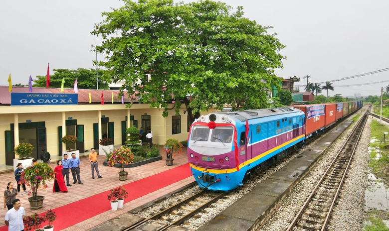 Bộ X&acirc;y dựng tr&igrave;nh dự thảo nghị định quy định chi tiết một số điều Luật Đường sắt- Ảnh 1.