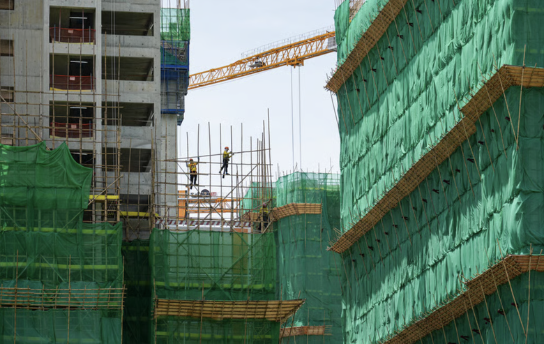 Vụ ch&aacute;y chung cư tại Hong Kong l&agrave;m dấy l&ecirc;n lo ngại rủi ro ch&aacute;y nổ từ gi&agrave;n gi&aacute;o tre- Ảnh 3.