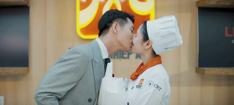 Tập cuối "Gió ngang khoảng trời xanh" gây tranh luận vẫn leo top rating- Ảnh 5. Tập cuối "Gió ngang khoảng trời xanh" gây tranh luận vẫn leo top rating- Ảnh 5.