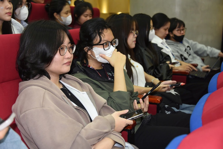 B&agrave;i học đắt gi&aacute; từ việc giao xe m&aacute;y cho con chưa đủ tuổi- Ảnh 5.