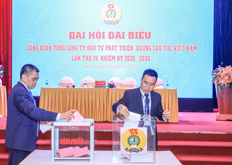 C&ocirc;ng đo&agrave;n VEC: X&acirc;y dựng m&ocirc;i trường l&agrave;m việc đo&agrave;n kết, th&acirc;n thiện, chuy&ecirc;n nghiệp- Ảnh 5.