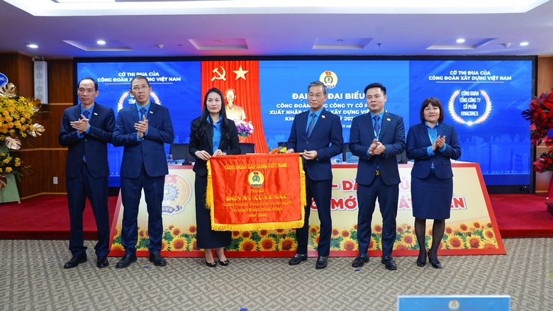 VINACONEX bứt ph&aacute; mạnh mẽ, C&ocirc;ng đo&agrave;n giữ vững vai tr&ograve; đồng h&agrave;nh c&ugrave;ng người lao động- Ảnh 3.