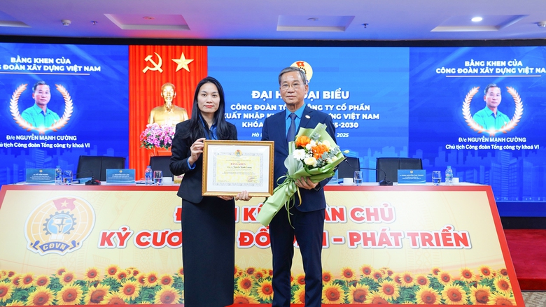 VINACONEX bứt ph&aacute; mạnh mẽ, C&ocirc;ng đo&agrave;n giữ vững vai tr&ograve; đồng h&agrave;nh c&ugrave;ng người lao động- Ảnh 4.