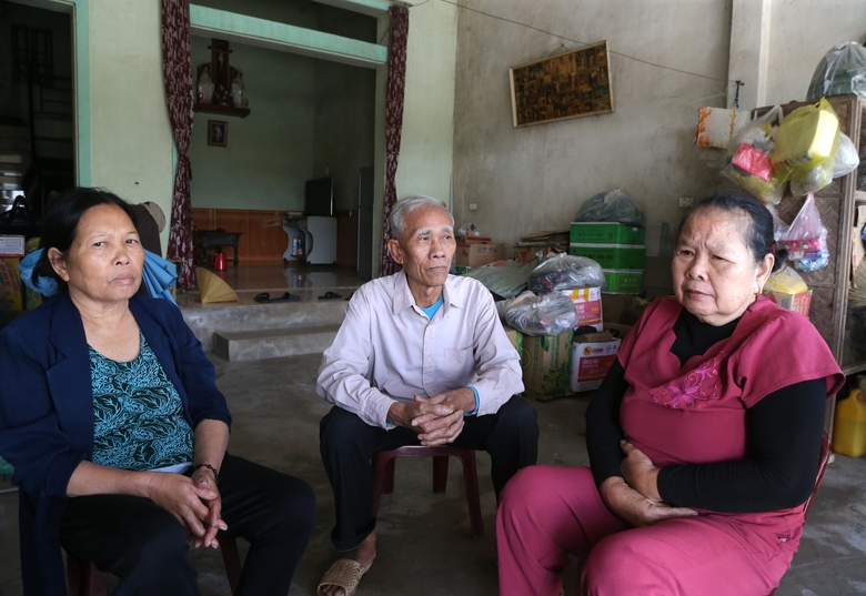 Hơn 20 hộ d&acirc;n ở Nghệ An mong sớm di dời khỏi khu xử l&yacute; r&aacute;c thải- Ảnh 4.