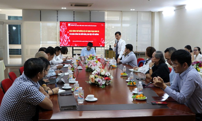 Đại học Kiến tr&uacute;c TP.HCM đ&agrave;o tạo nh&acirc;n lực gắn với thực tiễn ng&agrave;nh X&acirc;y dựng- Ảnh 2.