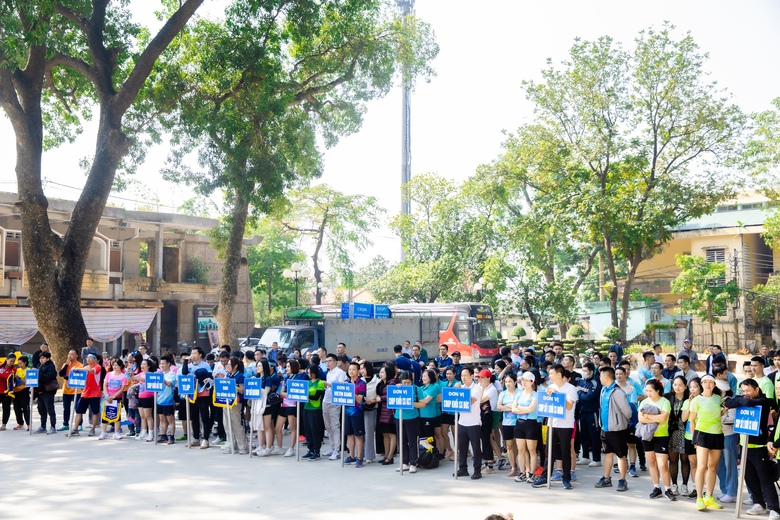 Giải chạy CKĐA lần thứ 6: Hơn 13.000 km chạy g&acirc;y quỹ v&igrave; con em người lao động- Ảnh 2.