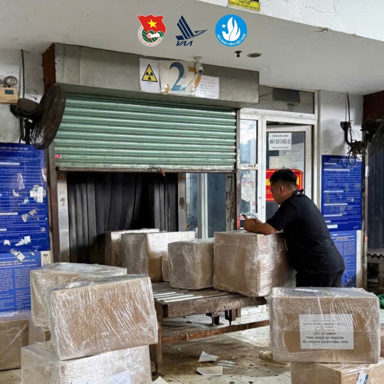Học viện H&agrave;ng kh&ocirc;ng Việt Nam hỗ trợ 6 tỷ đồng gi&uacute;p miền Trung khắc phục mưa lũ- Ảnh 6.