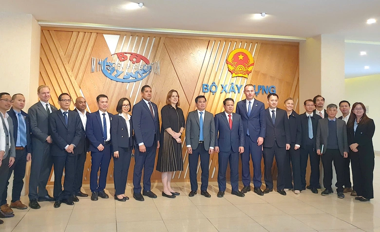 Thụy Điển mong muốn th&uacute;c đẩy hợp t&aacute;c ph&aacute;t triển giao th&ocirc;ng xanh, chuyển đổi số- Ảnh 4.