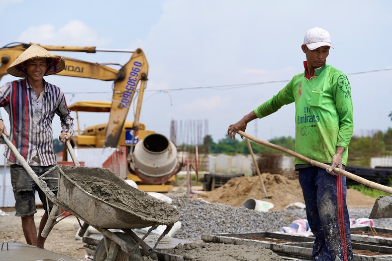 Cao tốc Bi&ecirc;n H&ograve;a - Vũng T&agrave;u: Bổ sung gần 400.000m&sup3; đ&aacute; để kịp hẹn th&ocirc;ng xe kỹ thuật 19/12- Ảnh 1.
