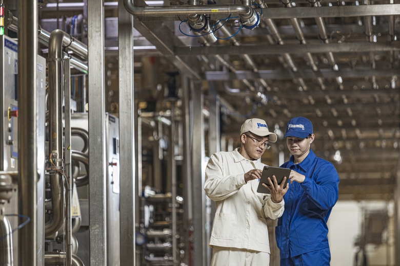 Hệ thống kiểm tra chất lượng sữa độ nhạy cao cho ph&eacute;p Vinamilk kiểm tra chất lượng sữa theo thời gian thực tại mọi điểm quan trọng. (Ảnh: Minh Anh).