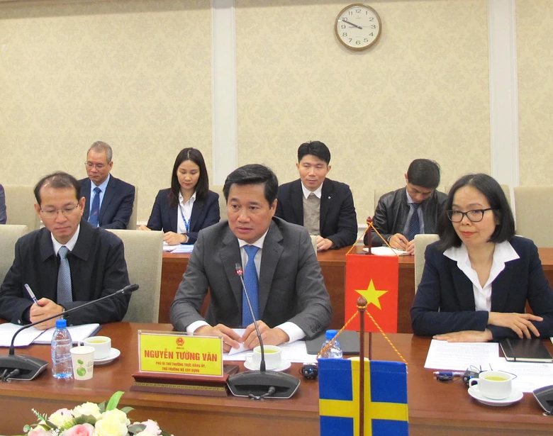 Thụy Điển mong muốn th&uacute;c đẩy hợp t&aacute;c ph&aacute;t triển giao th&ocirc;ng xanh, chuyển đổi số- Ảnh 2.