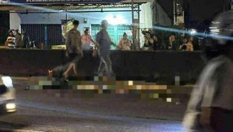 Công an Tây Ninh bác tin người đàn ông lao vào xe container tự tử- Ảnh 1. Công an Tây Ninh bác tin người đàn ông lao vào xe container tự tử- Ảnh 1.