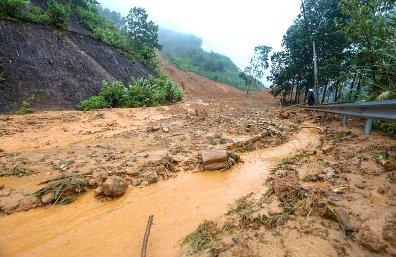 Ng&agrave;nh đường bộ chủ động ph&ograve;ng chống, khắc phục hậu quả thi&ecirc;n tai- Ảnh 2.