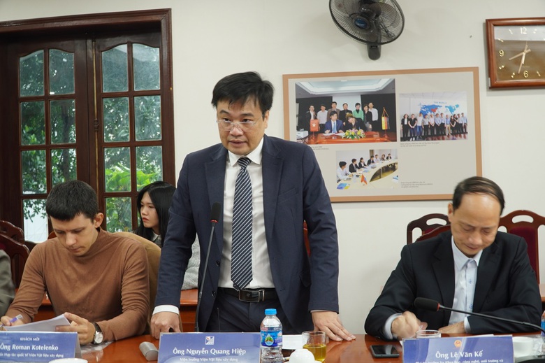 C:\Users\HP\Desktop\New folder\DSC08428.JPG