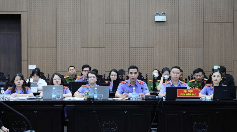 Vụ đ&aacute;nh bạc trăm triệu USD: Một cựu ph&oacute; chủ tịch tỉnh bị đề nghị hơn 4 năm t&ugrave;- Ảnh 1.