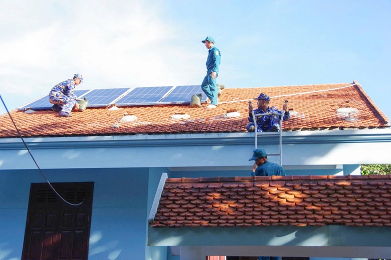 Bộ đội Trường Sa chủ động ứng ph&oacute; với b&atilde;o số 13- Ảnh 2.