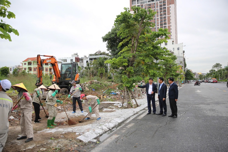 Sôi nổi Chiến dịch "100 ngày đêm" nâng cao chất lượng đô thị- Ảnh 6. Sôi nổi Chiến dịch "100 ngày đêm" nâng cao chất lượng đô thị- Ảnh 6.