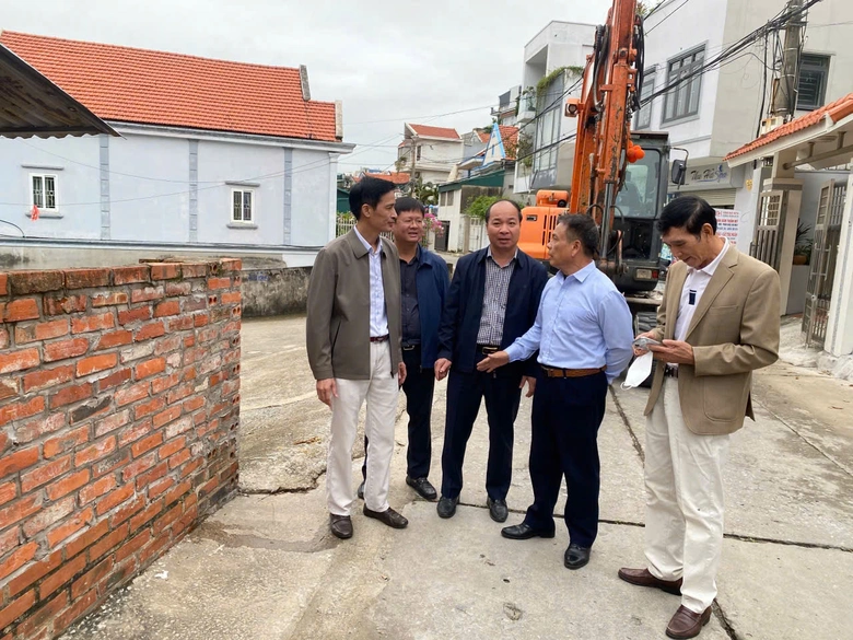 Sôi nổi Chiến dịch "100 ngày đêm" nâng cao chất lượng đô thị- Ảnh 5. Sôi nổi Chiến dịch "100 ngày đêm" nâng cao chất lượng đô thị- Ảnh 5.