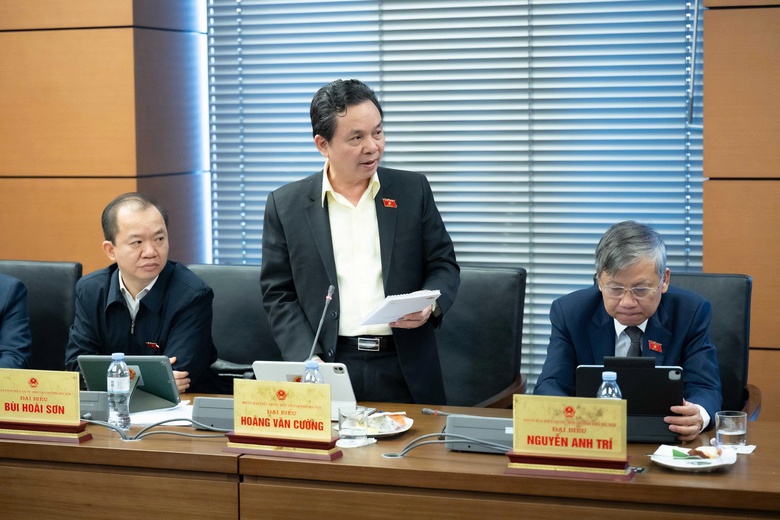 Kiến nghị tăng mức giảm trừ gia cảnh để người lao động bớt kh&oacute; khăn- Ảnh 2.