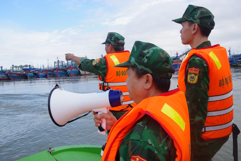 Ứng ph&oacute; b&atilde;o số 13: Kh&aacute;nh H&ograve;a th&agrave;nh lập 9 tổ c&ocirc;ng t&aacute;c- Ảnh 10.