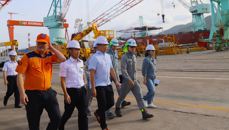 Ứng ph&oacute; b&atilde;o số 13: Kh&aacute;nh H&ograve;a th&agrave;nh lập 9 tổ c&ocirc;ng t&aacute;c- Ảnh 3.