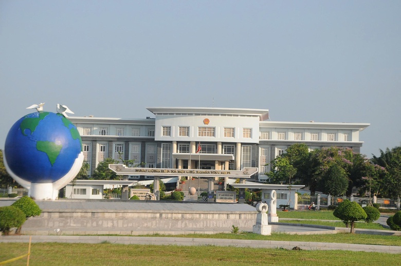 Cần Thơ tận dụng trụ sở quy mô lớn phục vụ nghiên cứu và đào tạo- Ảnh 2. Cần Thơ tận dụng trụ sở quy mô lớn phục vụ nghiên cứu và đào tạo- Ảnh 2.