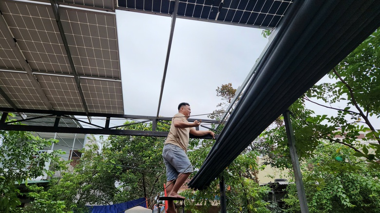 Tin tức mới nhất b&atilde;o số 13: Sạt lở nghi&ecirc;m trọng tại đ&egrave;o T&ocirc; Na tr&ecirc;n QL25- Ảnh 38.