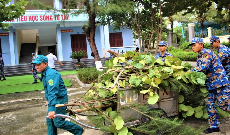 Đặc khu Trường Sa an to&agrave;n sau b&atilde;o số 13: Hơn 3.400 ngư d&acirc;n được hỗ trợ tr&uacute; b&atilde;o an to&agrave;n- Ảnh 2.