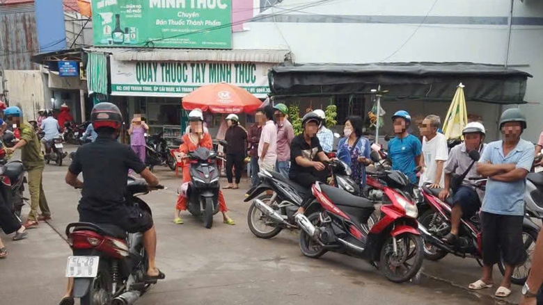Cà Mau: Phong tỏa hiện trường điều tra cái chết của hai mẹ con- Ảnh 1. Cà Mau: Phong tỏa hiện trường điều tra cái chết của hai mẹ con- Ảnh 1.
