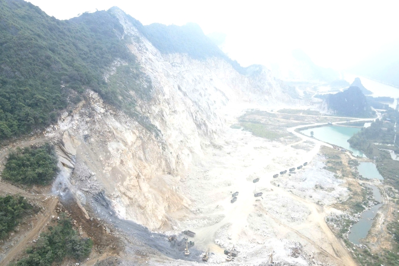 C&ocirc;ng ty Vissai Ninh B&igrave;nh nộp hơn 6,1 tỷ đồng khắc phục vi phạm khai th&aacute;c mỏ đ&aacute; v&ocirc;i- Ảnh 2.